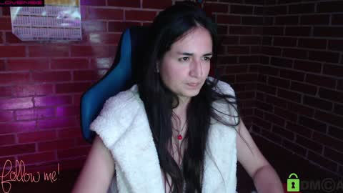 Snapshot of princesa_leia_zathur chatting on 01-04-25, 12:37 Leia online show from 01-04-25, 12:37
