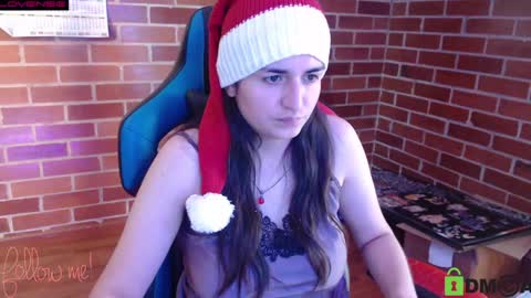 Snapshot of princesa_leia_zathur chatting on 01-07-25, 04:37 Leia online show from 01-07-25, 04:37