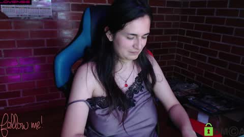 Snapshot of princesa_leia_zathur chatting on 01-07-25, 10:41 Leia online show from 01-07-25, 10:41