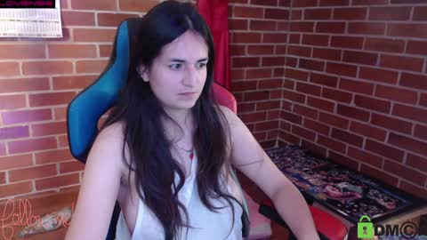 Snapshot of princesa_leia_zathur chatting on 01-13-25, 04:41 Leia online show from 01-13-25, 04:41