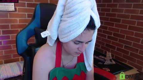 Snapshot of princesa_leia_zathur chatting on 01-18-25, 03:16 Leia online show from 01-18-25, 03:16