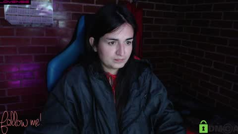 Snapshot of princesa_leia_zathur chatting on 01-20-25, 11:32 Leia online show from 01-20-25, 11:32