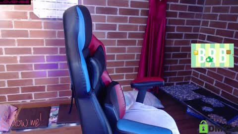 Snapshot of princesa_leia_zathur chatting on 01-21-25, 12:50 Leia online show from 01-21-25, 12:50