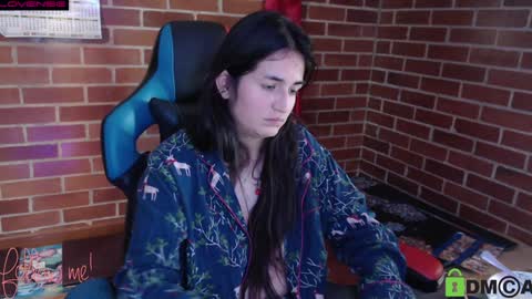 Snapshot of princesa_leia_zathur chatting on 01-21-25, 06:55 Leia online show from 01-21-25, 06:55