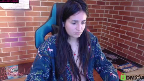 Snapshot of princesa_leia_zathur chatting on 01-23-25, 03:22 Leia online show from 01-23-25, 03:22