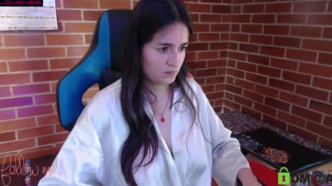 Snapshot of princesa_leia_zathur chatting on 01-25-25, 03:41 Leia online show from 01-25-25, 03:41