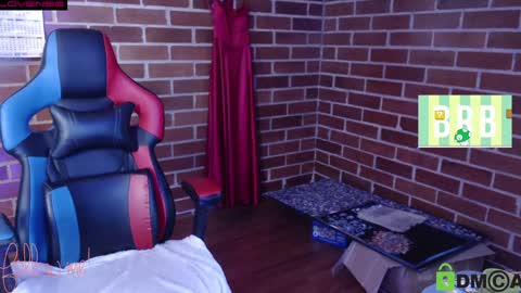 Snapshot of princesa_leia_zathur chatting on 01-28-25, 12:32 Leia online show from 01-28-25, 12:32