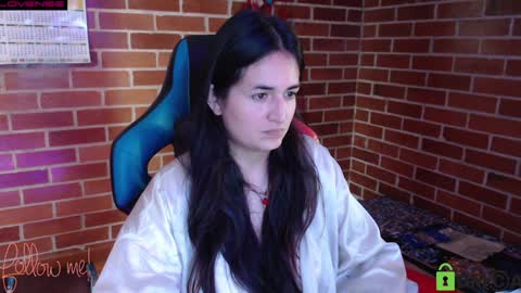 Snapshot of princesa_leia_zathur chatting on 02-04-25, 04:18 Leia online show from 02-04-25, 04:18