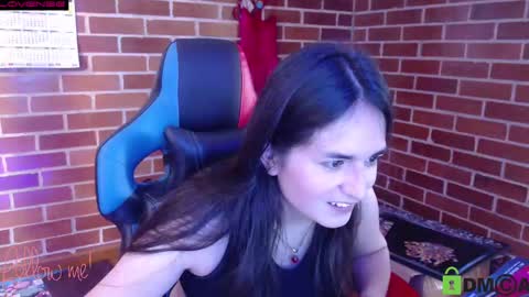 Snapshot of princesa_leia_zathur chatting on 02-10-25, 02:16 Leia online show from 02-10-25, 02:16