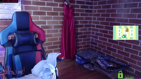 Snapshot of princesa_leia_zathur chatting on 03-04-25, 01:49 Leia online show from 03-04-25, 01:49