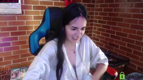 Snapshot of princesa_leia_zathur chatting on 03-07-25, 04:11 Leia online show from 03-07-25, 04:11