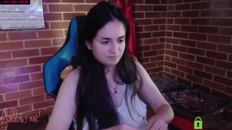 Snapshot of princesa_leia_zathur chatting on 03-12-25, 07:38 Leia online show from 03-12-25, 07:38