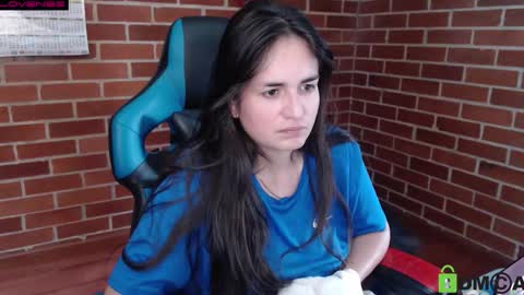 Snapshot of princesa_leia_zathur chatting on 09-17-25, 08:21 Leia online show from 09-17-25, 08:21