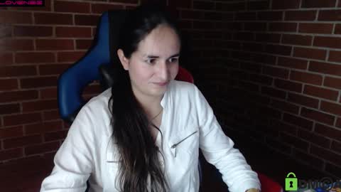 Leia online show from 10-17-25, 10:12