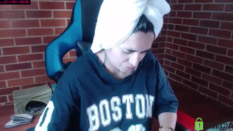 Snapshot of princesa_leia_zathur chatting on 03-27-26, 07:46 Leia online show from 03-27-26, 07:46