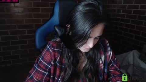 Leia online show from 06-19-26, 01:32