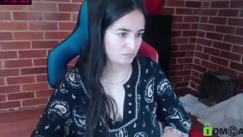 Leia online show from 06-24-26, 01:43