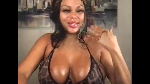 Snapshot of princess1tick chatting on 04-08-26, 06:19 princess1tick online show from 04-08-26, 06:19