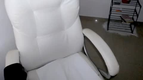 valery dollx online show from 12-23-24, 12:14