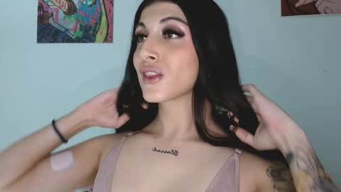 Snapshot of princess_ofyourdreams chatting on 03-11-26, 07:58 Sophie online show from 03-11-26, 07:58