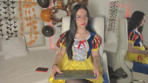 Snapshot of princess_tokyo_ chatting on 10-14-25, 04:57 princess_tokyo_ online show from 10-14-25, 04:57