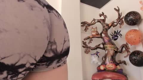 Snapshot of princess_tokyo_ chatting on 10-30-25, 04:47 princess_tokyo_ online show from 10-30-25, 04:47