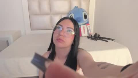 princess_tokyo_ online show from 11-11-25, 08:36