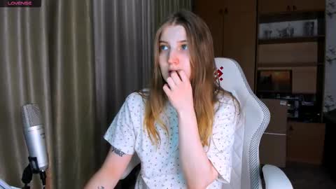 princessaalicc online show from 02-27-26, 04:29