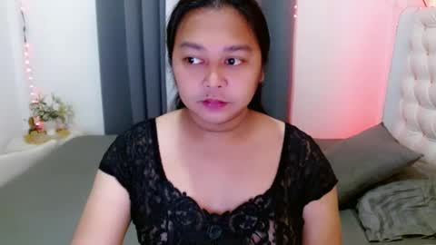 Snapshot of princessaimi69 chatting on 01-16-25, 12:02 Aimi online show from 01-16-25, 12:02