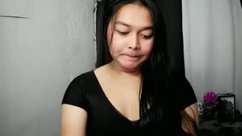 Snapshot of princessaimi69 chatting on 11-06-25, 12:44 Aimi online show from 11-06-25, 12:44