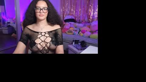 Snapshot of princessamberrrxo chatting on 03-13-26, 11:44 Amber online show from 03-13-26, 11:44