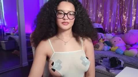 Snapshot of princessamberrrxo chatting on 03-27-26, 02:17 Amber online show from 03-27-26, 02:17