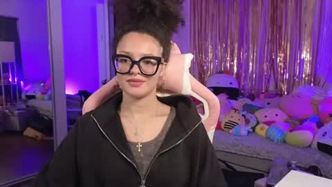 Snapshot of princessamberrrxo chatting on 06-16-26, 03:36 Amber online show from 06-16-26, 03:36