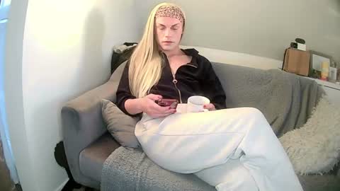 KCGREY online show from 06-10-26, 07:46