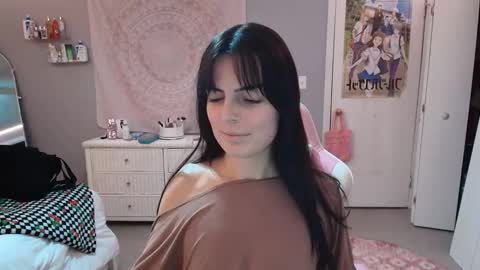 Princess Elysia online show from 11-14-25, 10:18