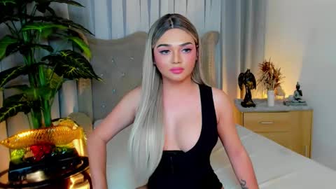 Snapshot of princesshugecumontop chatting on 09-14-25, 10:58 PrincessDONT FORGET TO FOLLOW ME online show from 09-14-25, 10:58