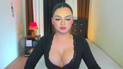 Snapshot of princesshugecumontop chatting on 05-18-26, 06:25 PrincessDONT FORGET TO FOLLOW ME online show from 05-18-26, 06:25