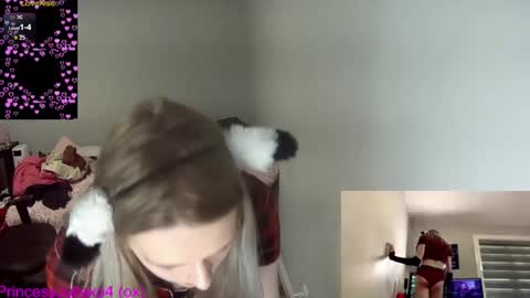 Snapshot of princessjuliaxo4 chatting on 02-28-26, 07:04 PrIncessJulia0X online show from 02-28-26, 07:04