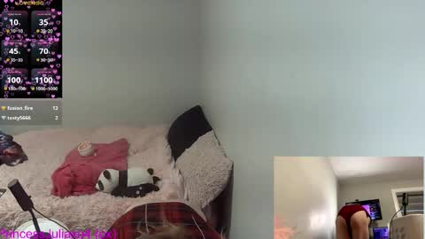 Snapshot of princessjuliaxo4 chatting on 03-09-26, 10:58 PrIncessJulia0X online show from 03-09-26, 10:58