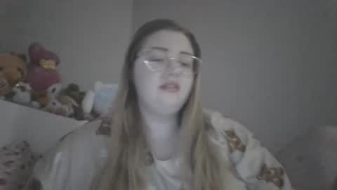 Snapshot of princesskitty_c chatting on 09-10-25, 07:41 Princess Kitty online show from 09-10-25, 07:41