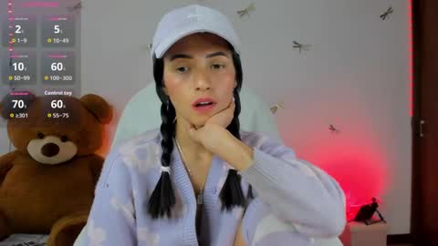 Snapshot of princessluna_14 chatting on 09-18-25, 08:44 princessluna_14 online show from 09-18-25, 08:44