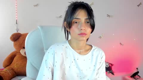 Snapshot of princessluna_14 chatting on 09-19-25, 09:59 princessluna_14 online show from 09-19-25, 09:59