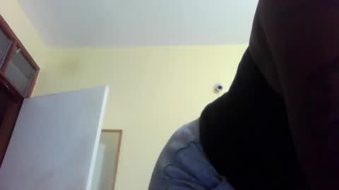 Snapshot of princessmiles2 chatting on 03-06-25, 10:04 phelly online show from 03-06-25, 10:04