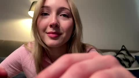 Snapshot of princessmood chatting on 04-21-26, 01:28 Kate online show from 04-21-26, 01:28