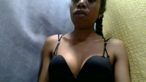 prisca880319 online show from 05-01-26, 02:38