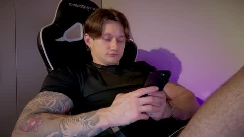 Oliver online show from 02-08-26, 02:37