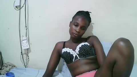 pritty_amber online show from 04-19-26, 08:13