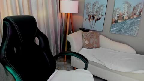 Priya Rose online show from 09-30-25, 08:58