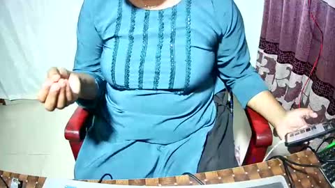 Priyonti ganguli online show from 12-04-25, 02:43