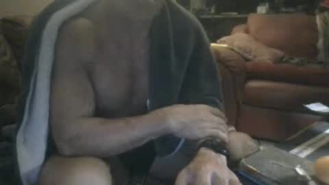 MUSCLEGOD online show from 12-17-25, 12:16